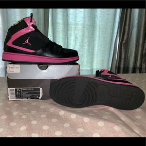 Girls Jordan 1 flight sneaker